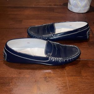 Tod’s Women’s Navy Blue Leather Driving loafer Shoes